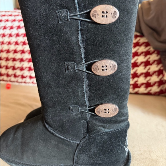 BearPaw Women's Black Winter Boots with Button Accents - Picture 3 of 6